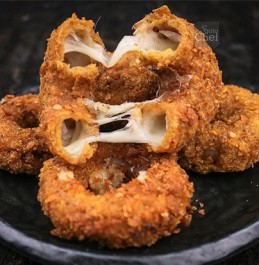 Mozzarella Crispy Onion Rings Recipe